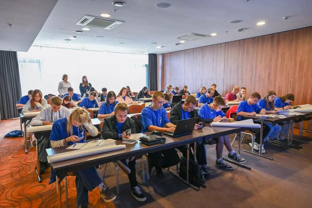 Красноярские школьницы отправятся на Байконур, благодаря победе в конкурсе