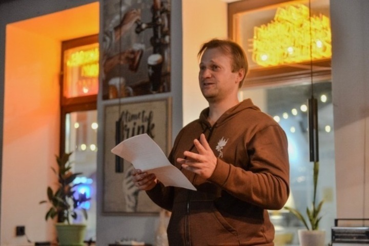 Lettura Aperta di Poesie a Tambov: Un&#039;Opportunità per Gli Appassionati di Letteratura di Condividere la loro Passione e Creatività