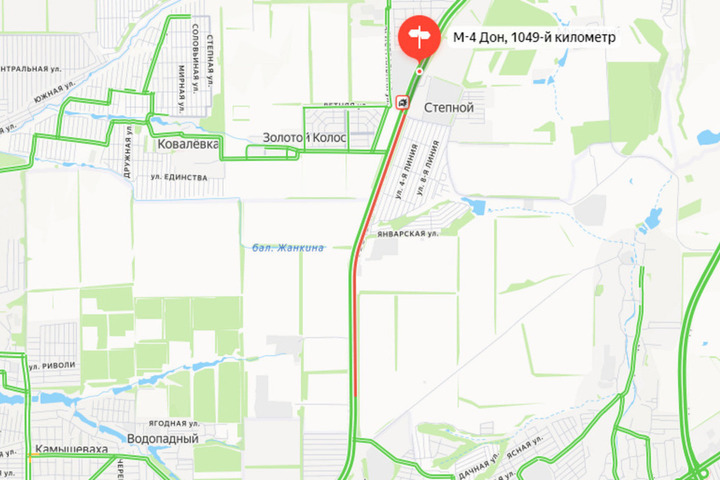 В жестком в Ростовской области под колесами грузовика погиб водитель мотоцикла
