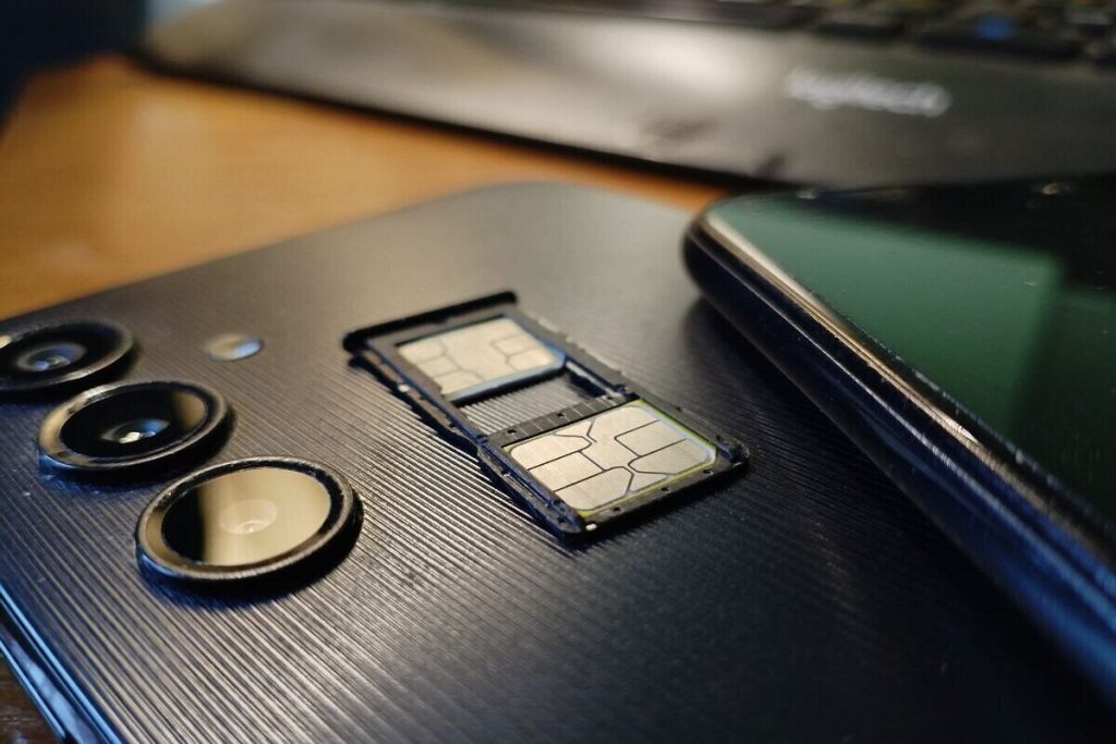 Возраст имеет значение: какое поколение чаще решается на смену сотового оператора