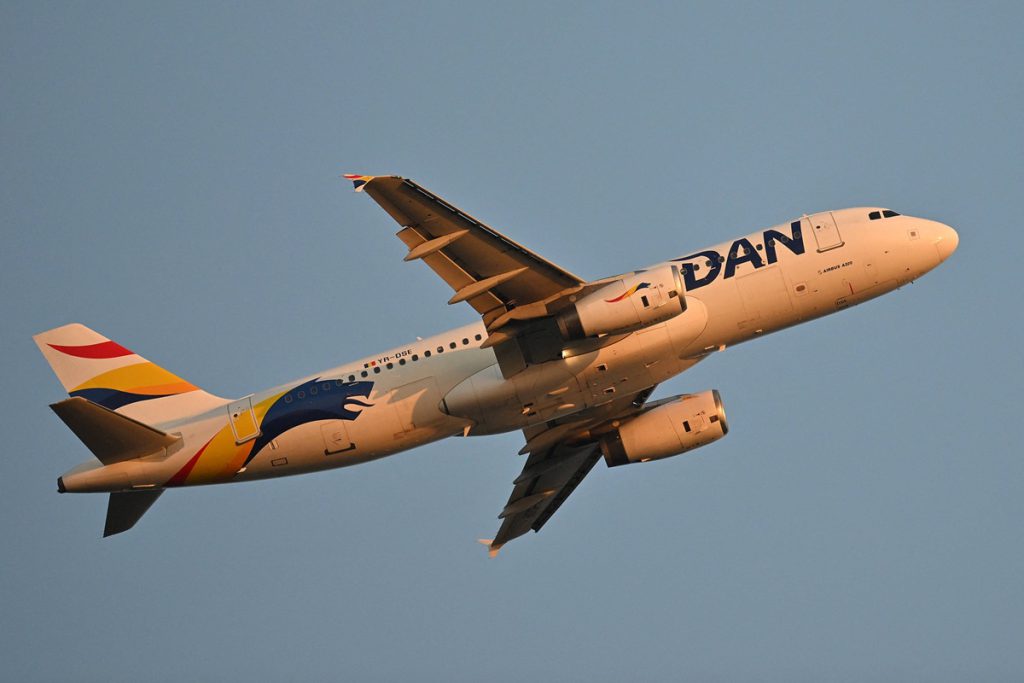 Essenerin landet am Flughafen Düsseldorf – und erlebt bitterböse Überraschung