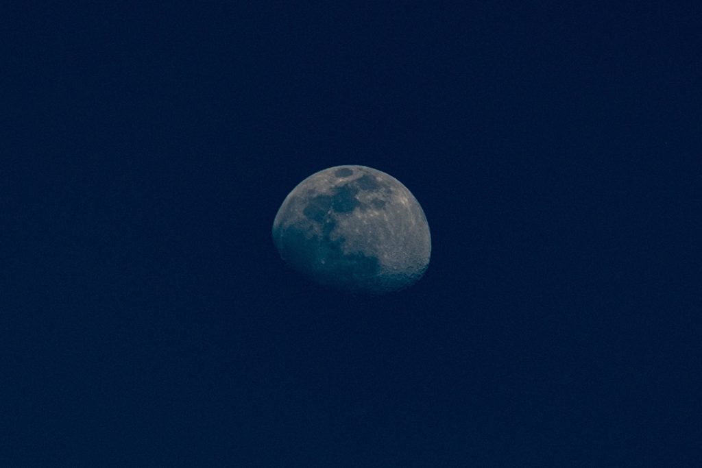 Die Erde hat einen 2. Mond – er bleibt jahrzehntelang unentdeckt