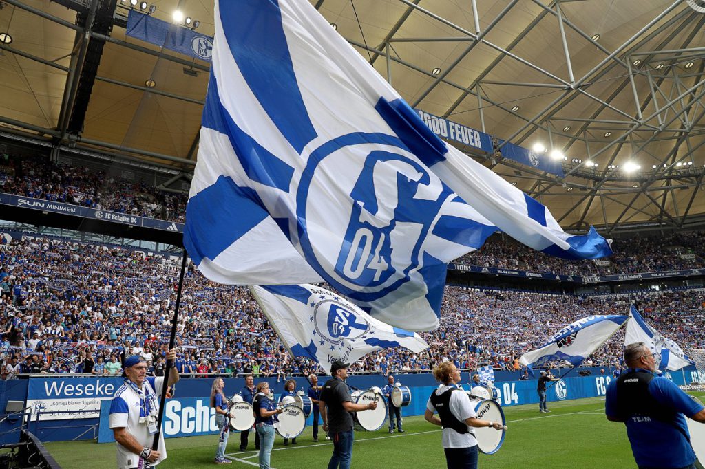 Schalke-Fan macht es schon wieder! Man lässt ihm keine Wahl