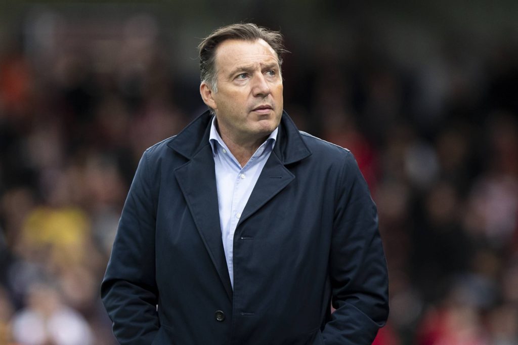 Schalke-Legende steckt mittendrin – Schiri-Eklat sorgt für hitzige Diskussionen