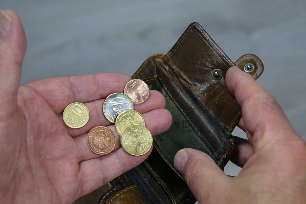 Genialer Münz-Trick kann dir den Urlaub retten – SO funktioniert er