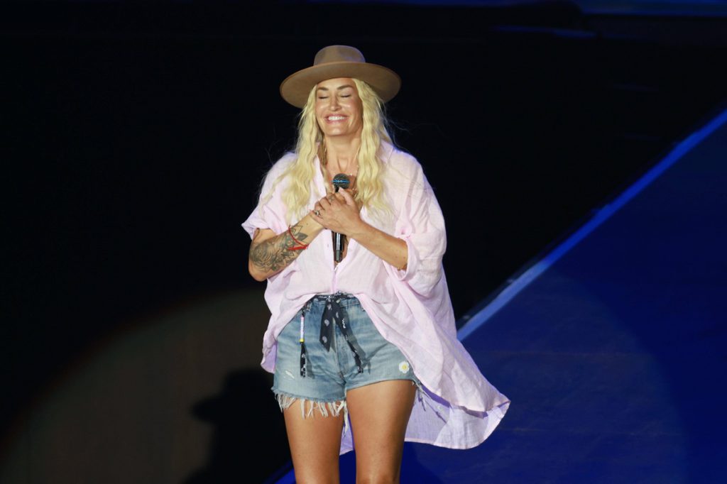 Sarah Connor Stupisce I Suoi Fan Con Una Nuova Canzone Emozionale