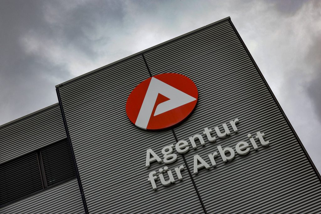 Addio al Capo del Jobcenter: le sue opinioni sul sussidio di cittadinanza lasciano un vuoto nella città del Ruhr