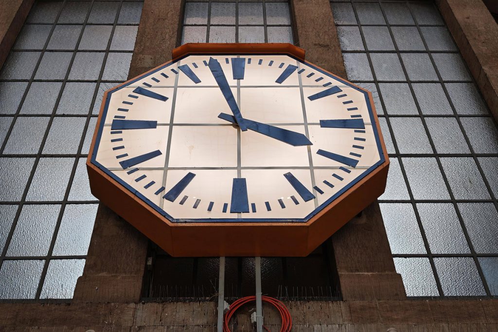 Nach Jahren mit Zeitumstellung kommt es ans Licht