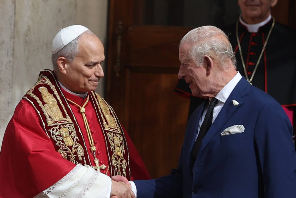 Gänsehaut im Vatikan – King Charles schreibt Geschichte mit dem Papst!