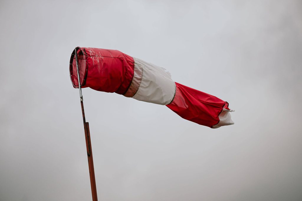 Orkan „erreicht seinen Höhepunkt“ – noch keine Entwarnung für NRW-Wetter