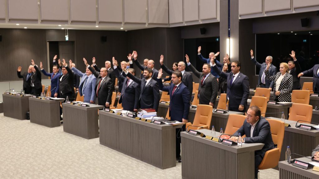 KKTC Meclisi’nden tarihi karar: İki devletli çözüm önerisi kabul edildi