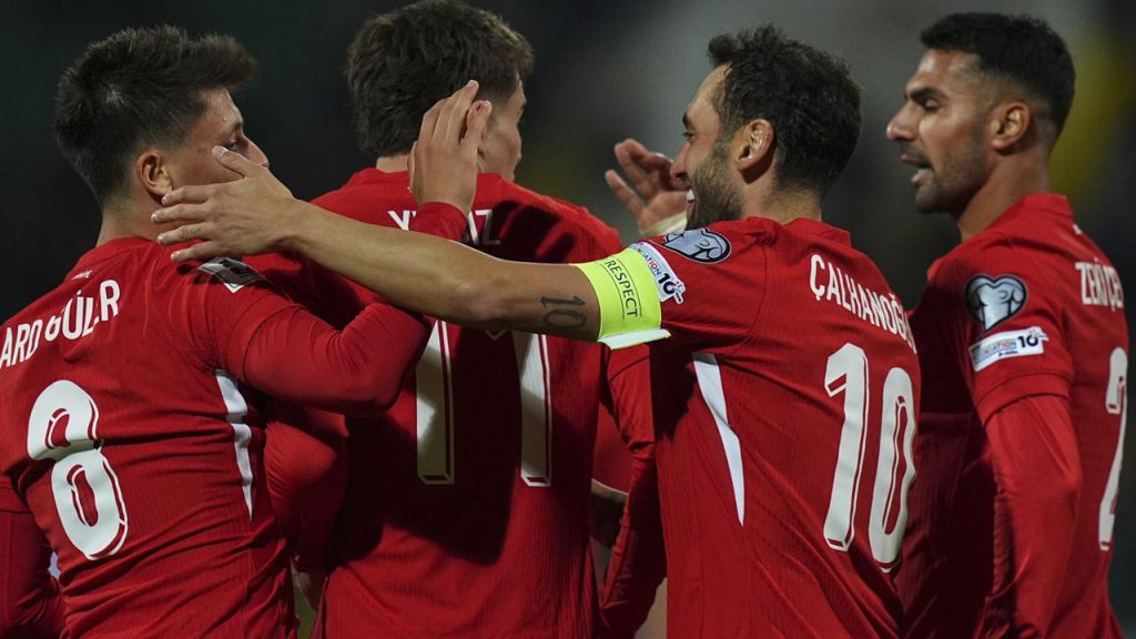 La Nazionale Turca si prepara a sfidare la Georgia nelle qualificazioni per la Coppa del Mondo FIFA 2026