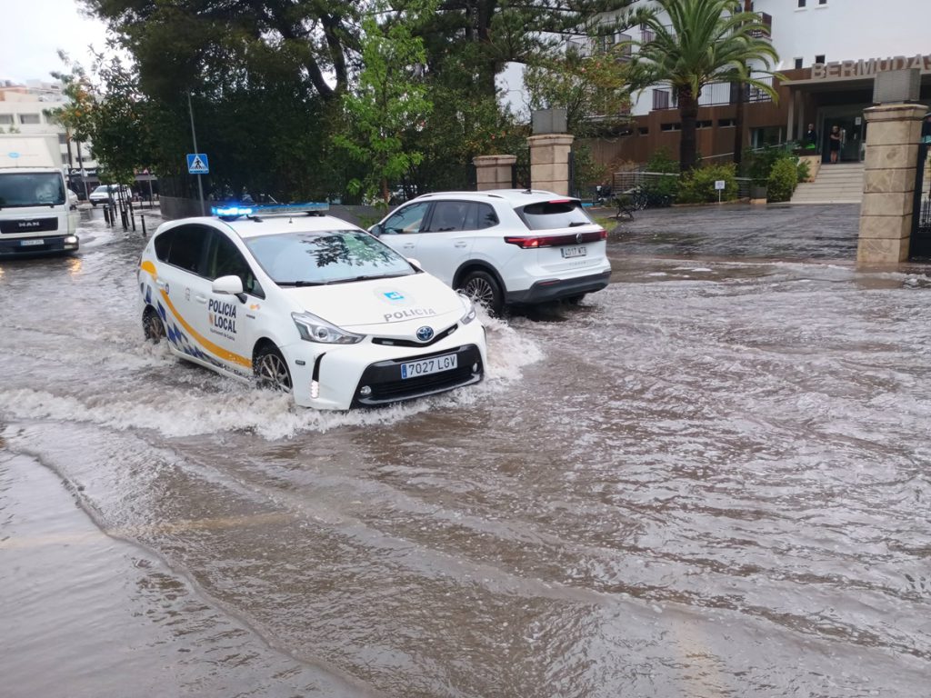 Unwetter auf Mallorca sorgt für Chaos am Flughafen – massive Verspätungen