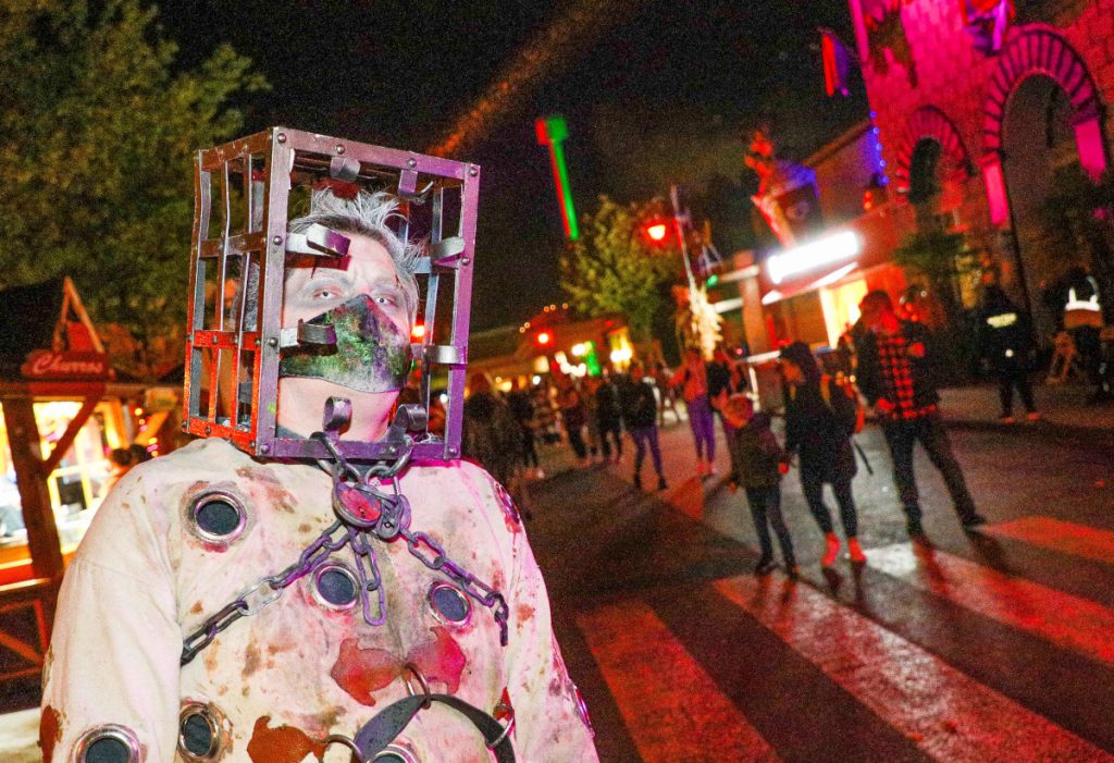 Movie Park mit wichtigem Hinweis für alle Fans des Horror-Festivals – neue Infos zu den Tickets