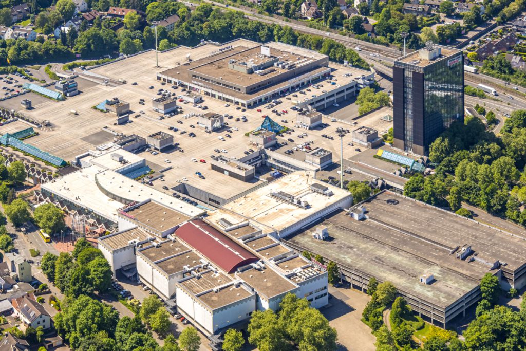 Sorprese natalizie al Mülheimer Rhein-Ruhr-Zentrum: chiusure e limitazioni per gli amanti dello shopping