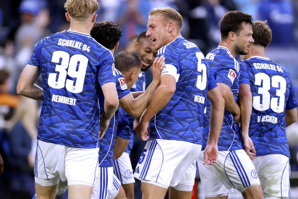 Muslic verkündet es selbst: Langersehnte S04-Rückkehr steht kurz bevor