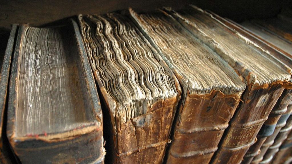 Obbligo di registrazione per libri rari e manoscritti abolito: cosa cambia per i sahaflar e il mercato dei libri antichi