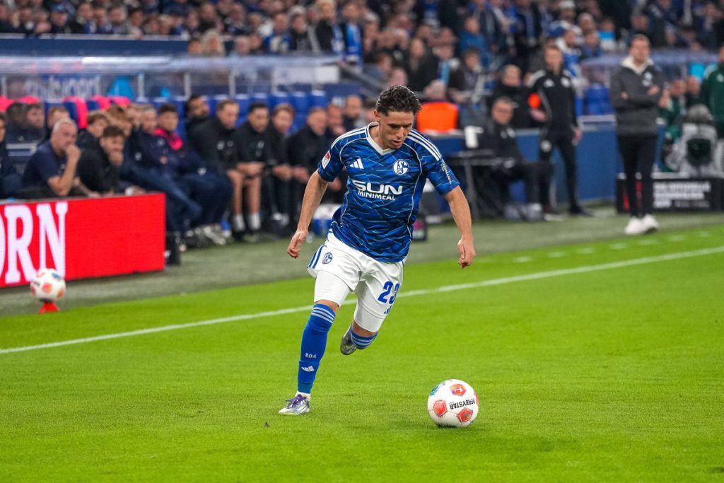 La Stellina del FC Schalke 04 sale alla Ribalta nel Mondo del Calcio Tedesco