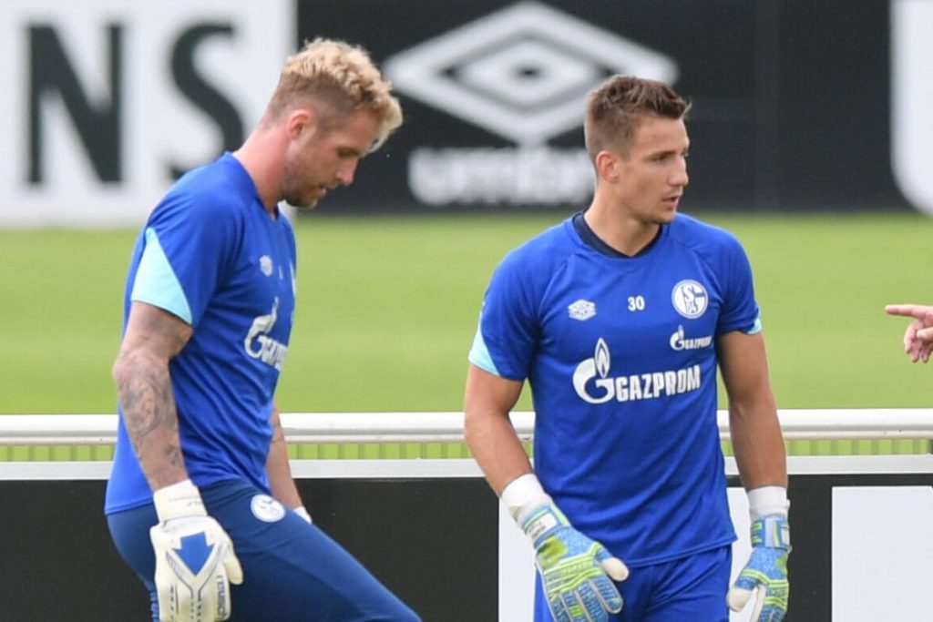 Addio a un eroe del calcio: il ritiro di un campione del Schalke 04 segna la fine di un&#039;era per il club tedesco