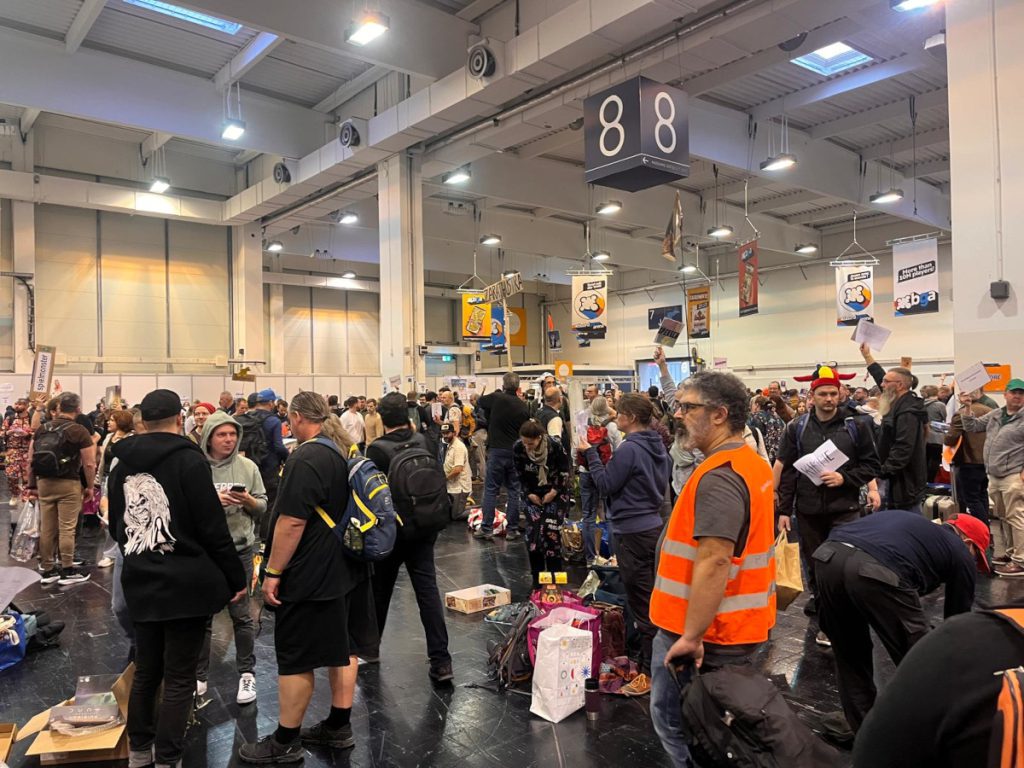 SPIEL Essen 2025: Asta a Sorpresa Scatena Confusione tra i Partecipanti