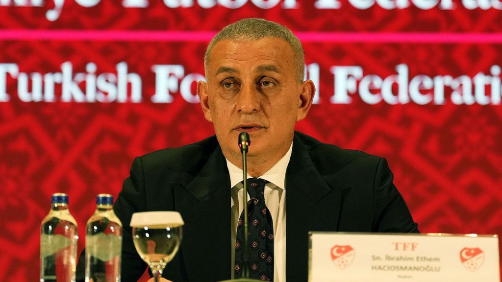 TFF Başkanı İbrahim Hacıosmanoğlu konuşuyor: Sırada futbolcular var, 3 bin 700 kişi tespit ettik