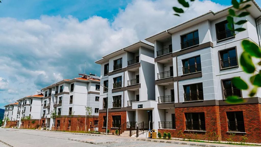 TOKİ&#039;den İstanbul&#039;a 15 bin kiralık konut! Kiralar yarı yarıya ucuz olacak