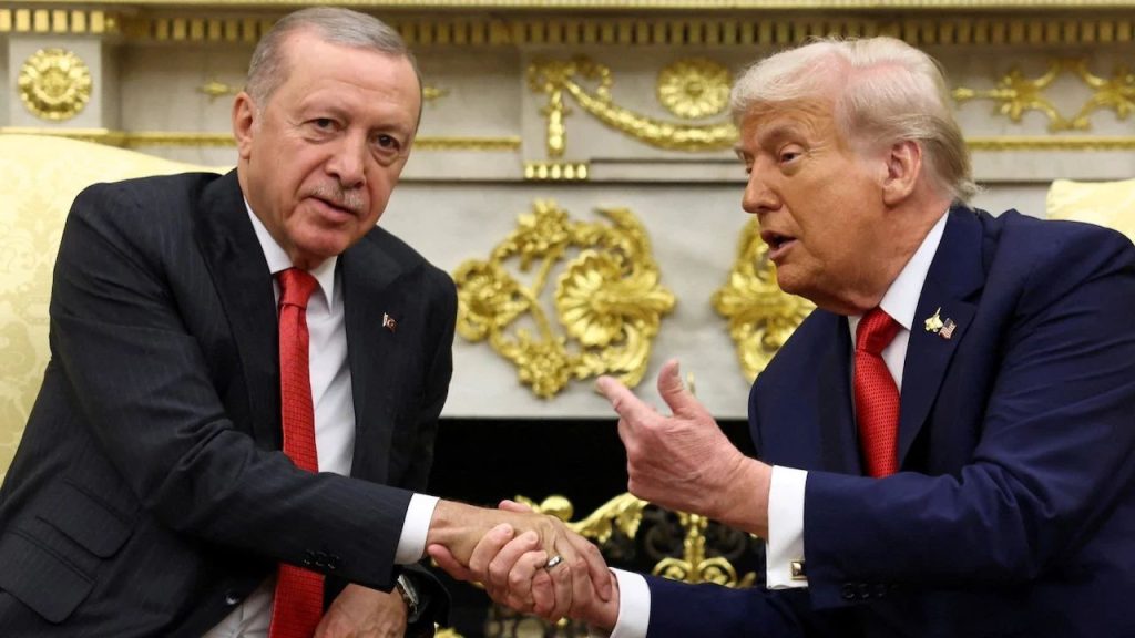 Trump esalta ancora una volta Erdoğan per il suo ruolo chiave nella ricerca della pace nella Striscia di Gaza
