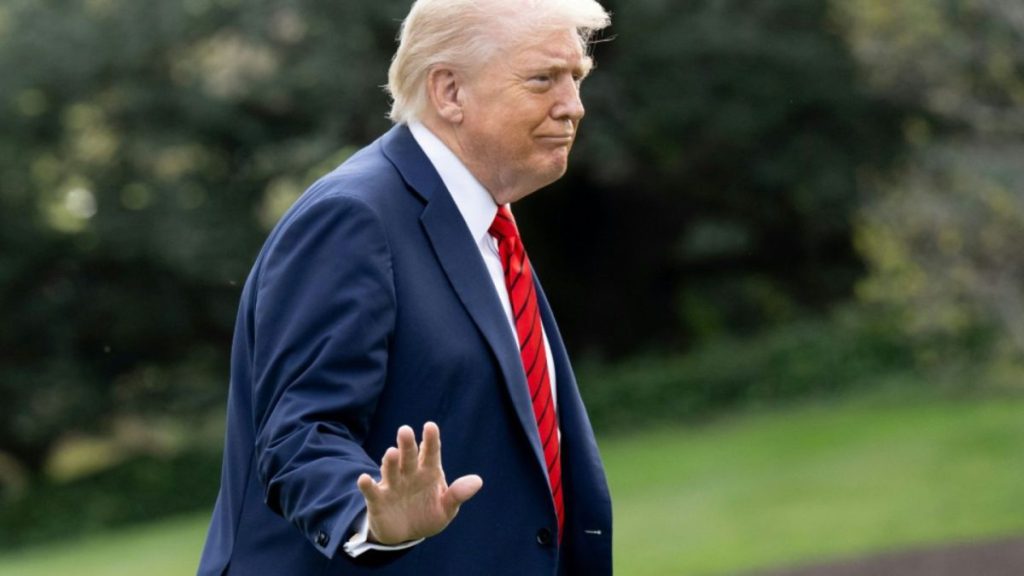 Shutdown USA: Trump licenzia 4000 dipendenti pubblici in una mossa politica di pressione sui democratici