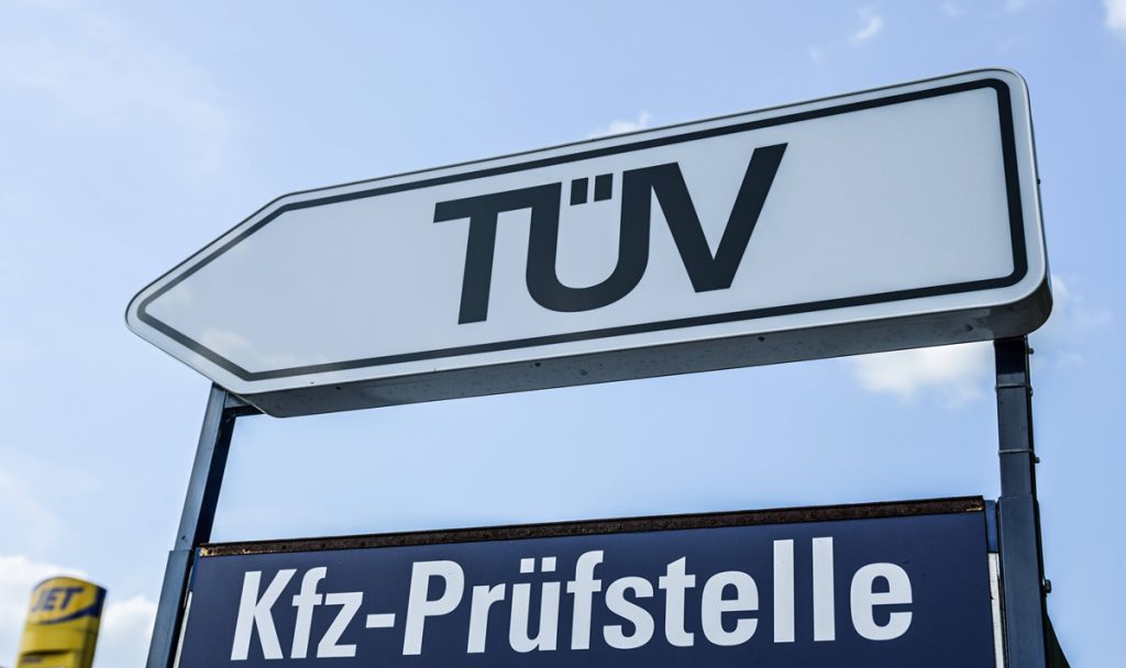 Allarme sicurezza stradale: quasi 6 milioni di auto a rischio di non superare la revisione TÜV