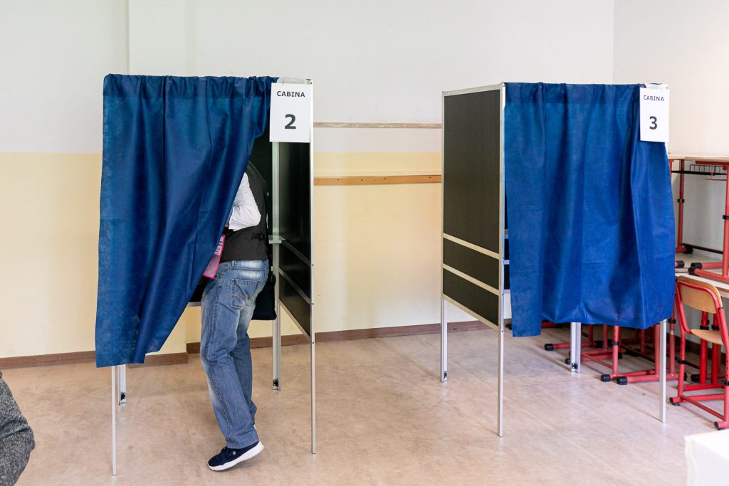 Voto ai fuori sede: proposta di legge popolare supera le 38mila firme