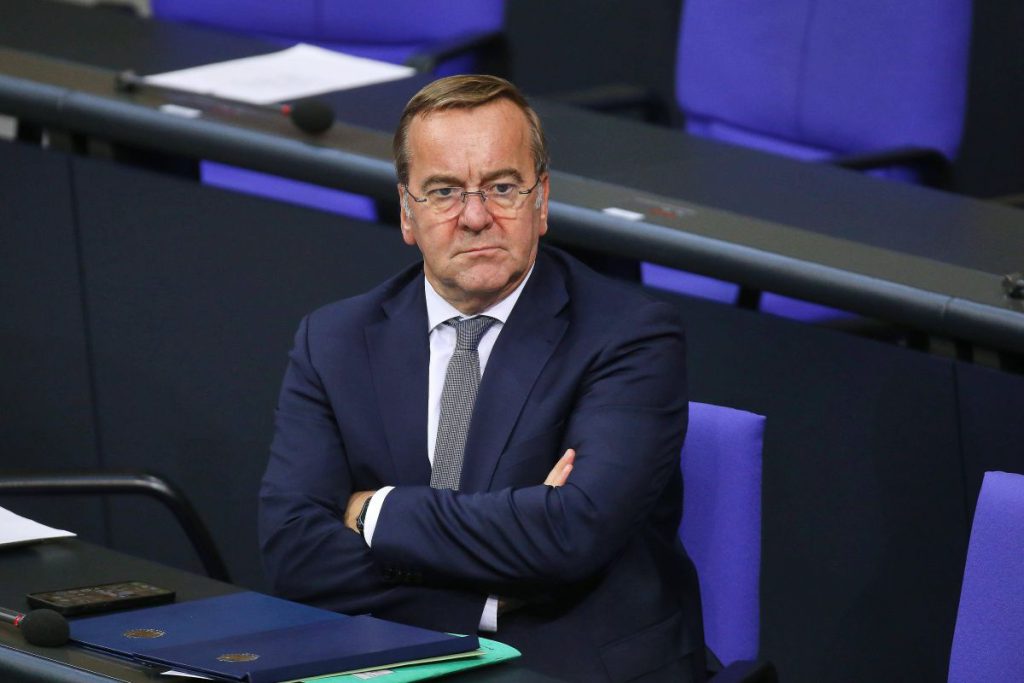 La Riforma della Leva Militare in Germania: Conflitti e Impatti sulla Società Tedesca