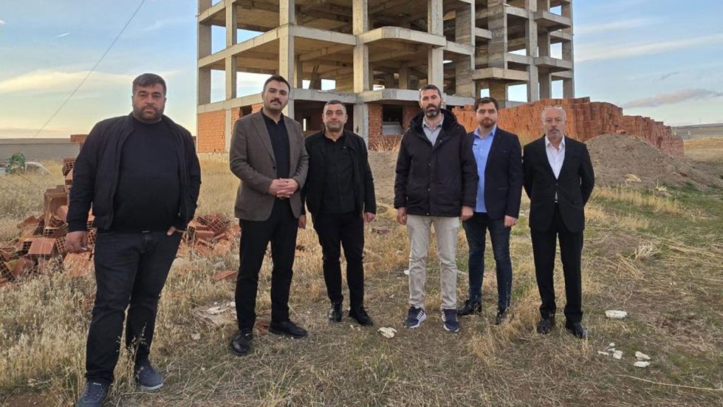 Scandalo finanziario a Yozgat: cooperative edilizie sotto accusa per presunti illeciti da 100 milioni di lire