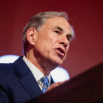 Il governatore del Texas Greg Abbott adotta misure contro i musulmani, suscitando preoccupazioni