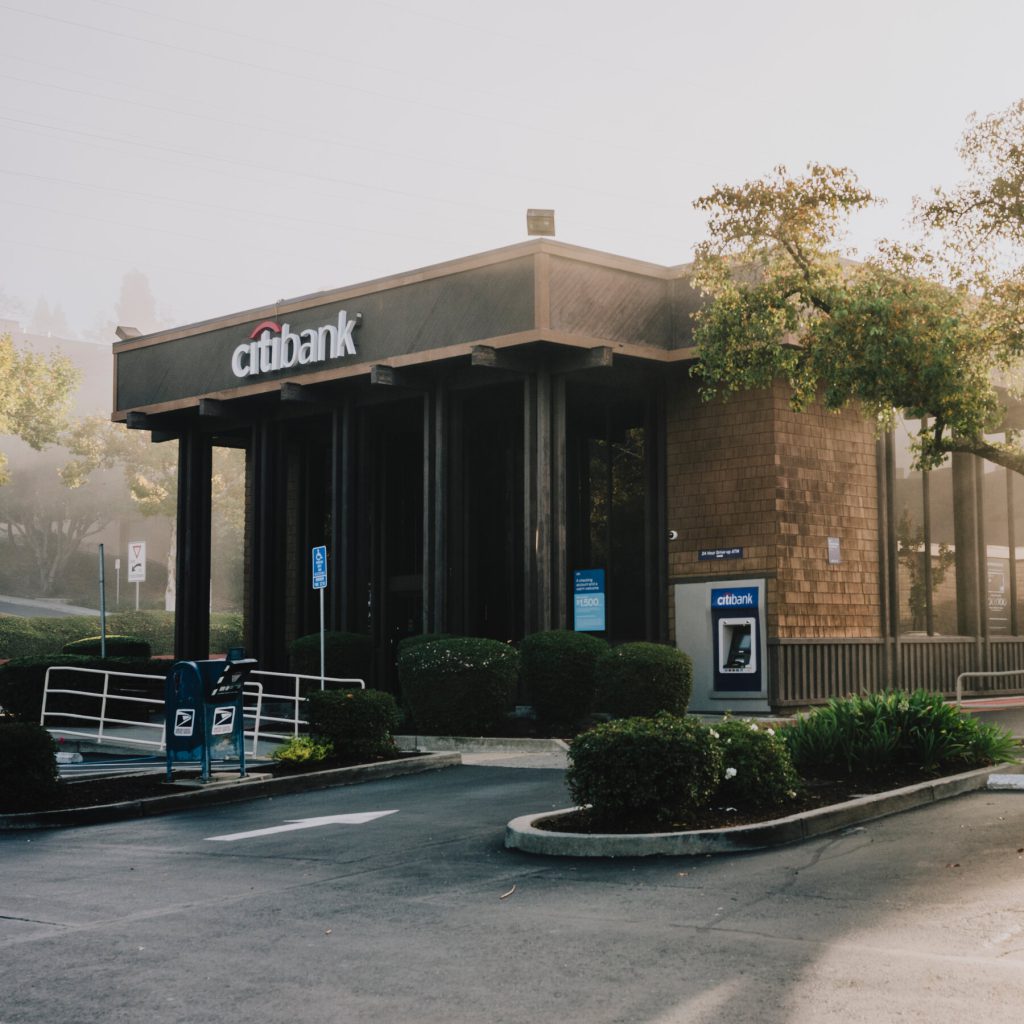 La Doppia Vita del Cuoco: Da Ristorante di Successo a Rapinatore di Banche