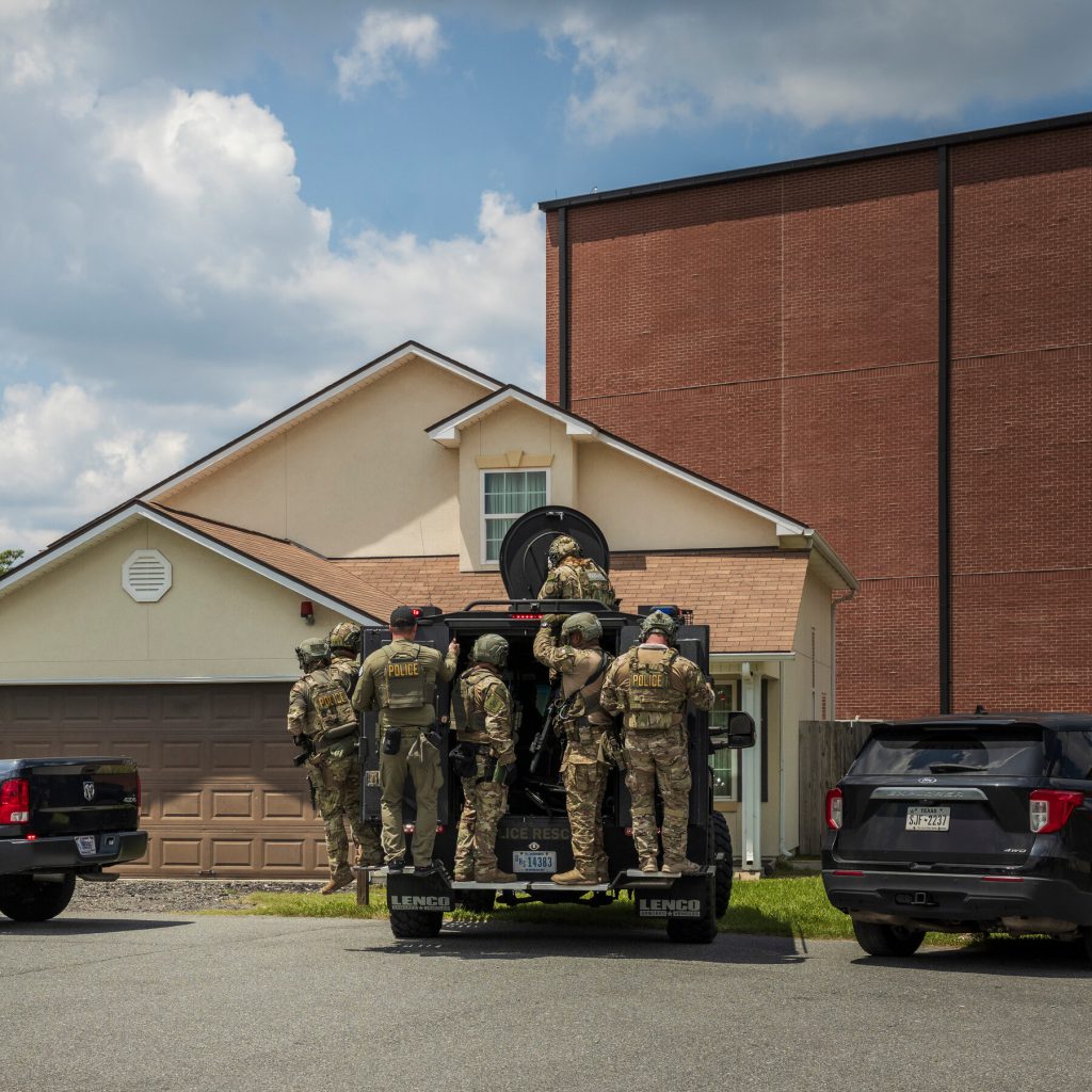 La Homeland Security riduce le risorse per la lotta contro l&#039;abuso sui minori e il terrorismo per concentrarsi sulle deportazioni.