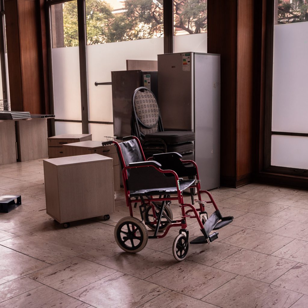 Causa legale contro Trump: la battaglia per il controllo degli aiuti esteri degli Stati Uniti