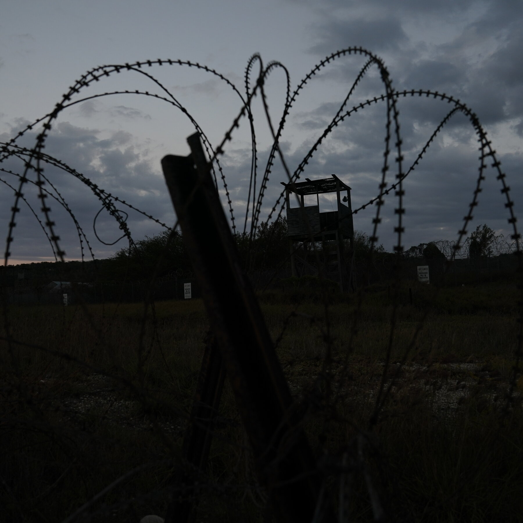 Prigioniero di Al‑Qaeda torna al tribunale di Guantánamo 17 anni dopo il processo