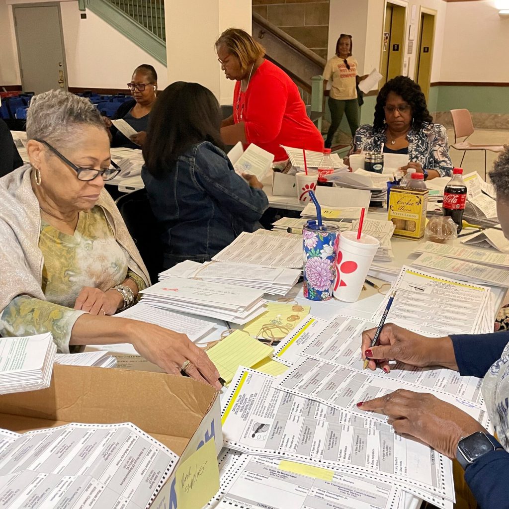 La Corte Suprema degli Stati Uniti si prepara a prendere una decisione storica sulle leggi dei voti per posta