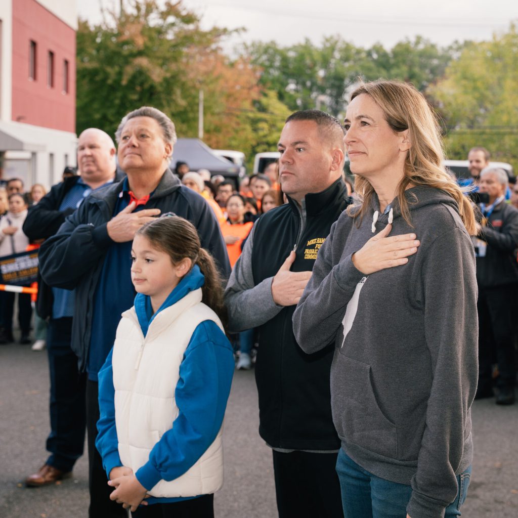 I Democratici Tornano a Combattere Trump: Una Strategia Vincente o un Rischio Calcolato?