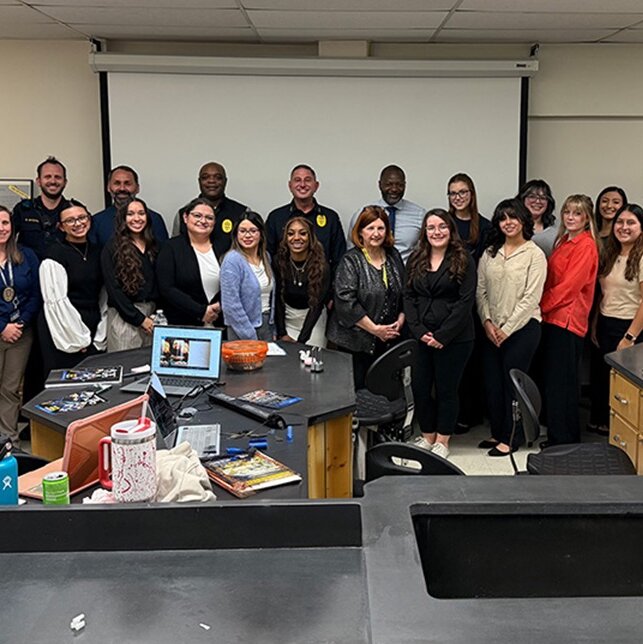 Arresto per omicidio del 1991 in Texas grazie alla revisione delle prove da studenti di criminologia