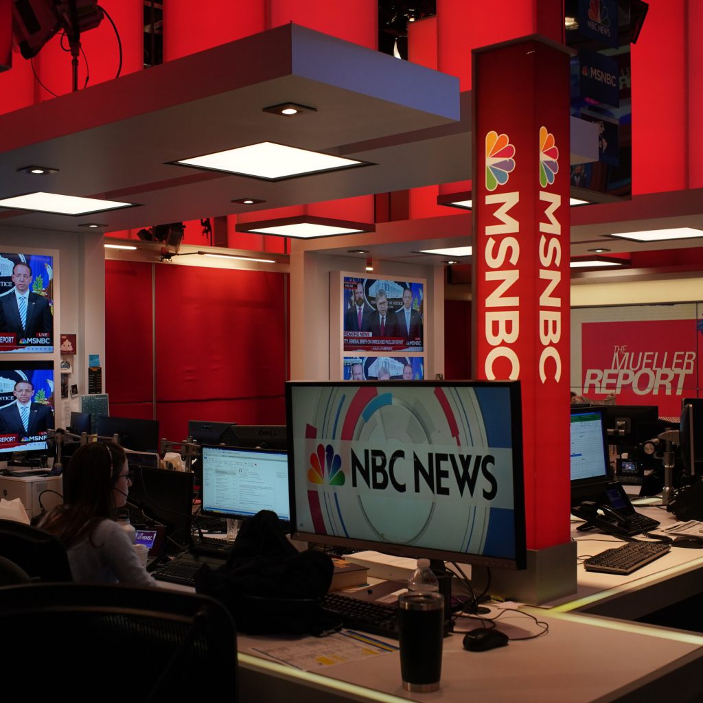 Il Marchio MSNBC Scomparirà il 15 Novembre: Una Nuova Era per la Rete di Notizie