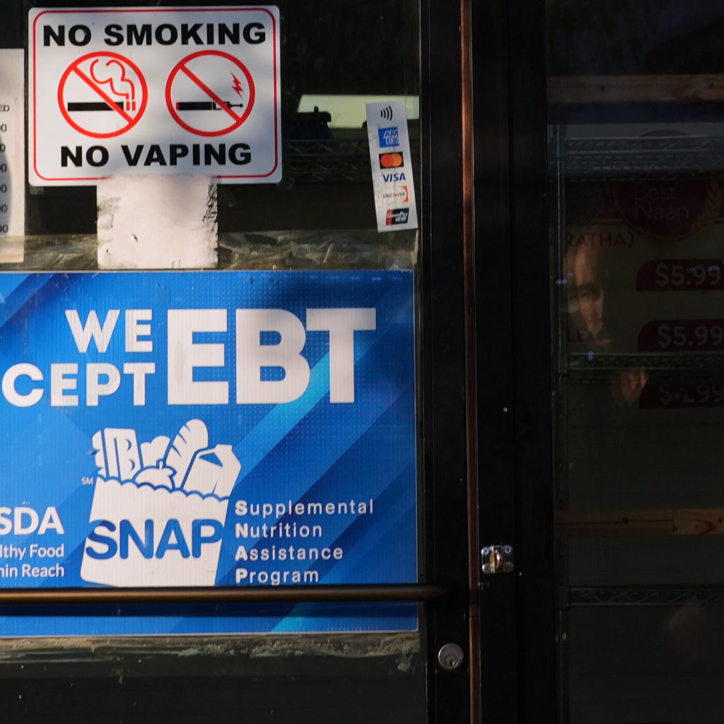 Casa Bianca Annuncia Pagamenti del Programma SNAP Nonostante Minacce di Trump