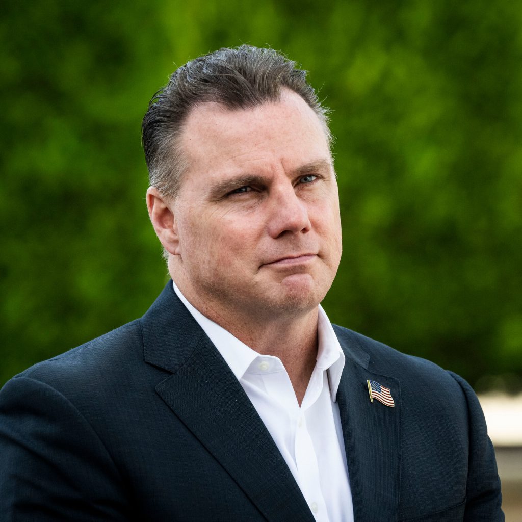 Scelta Critica dell&#039;Amministrazione Trump: un Critico delle Elezioni a Monitorare il Voto in California