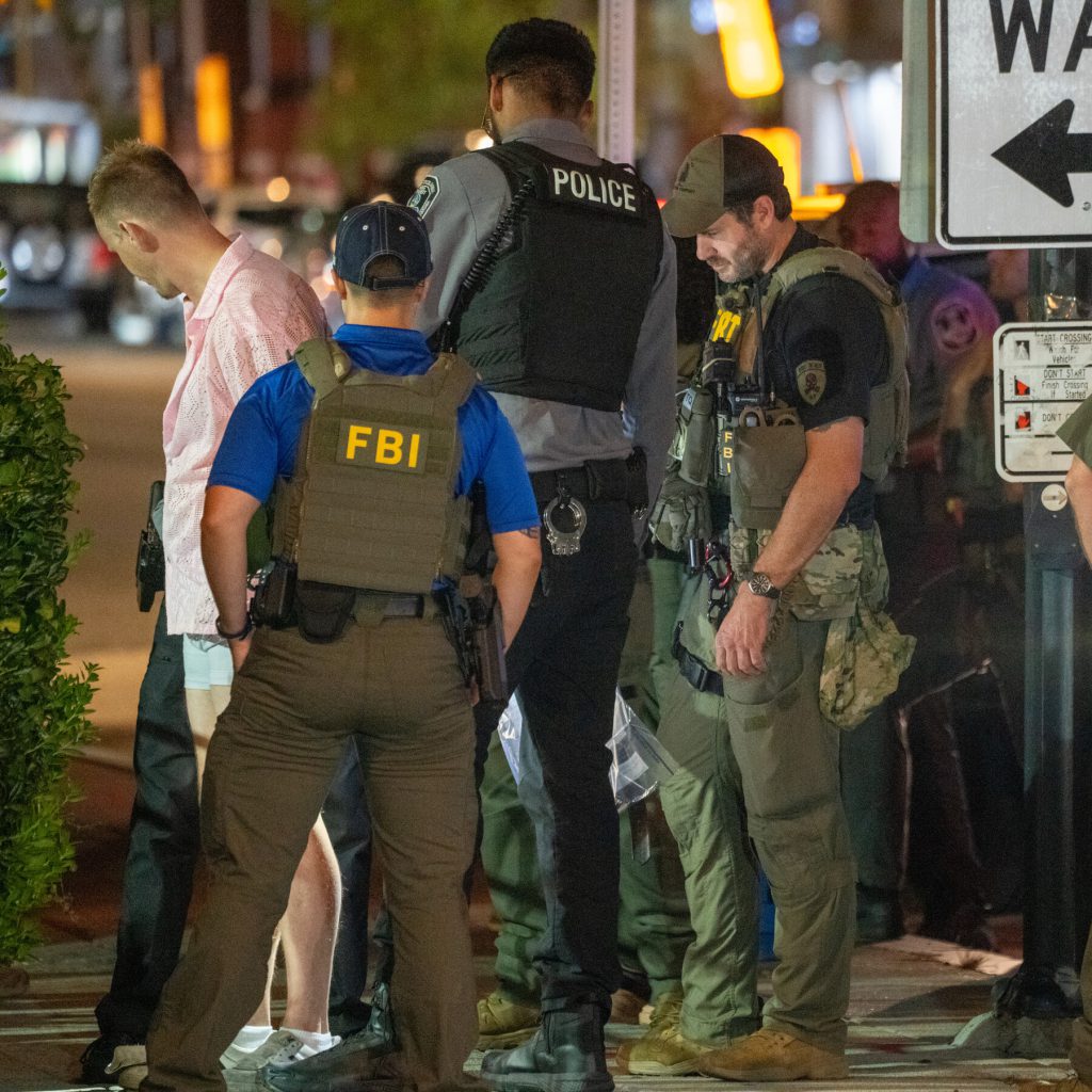 Verdetto di non colpevolezza per l&#039;uomo che ha lanciato un panino in un caso che mette in discussione la gestione dei reati minori nel sistema giudiziario