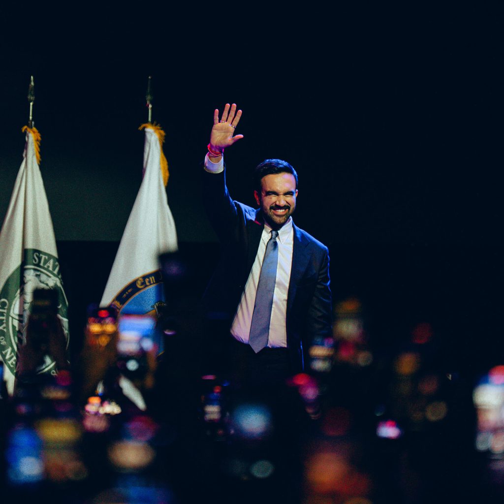 La complessa relazione tra Trump e il nuovo sindaco di New York: critiche pubbliche e stima privata