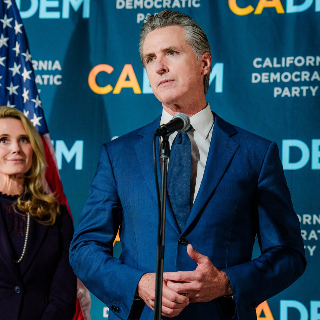 La Proposizione 50 in California: un successo per il governatore Newsom e un nuovo fronte di sfida per l&#039;amministrazione Trump