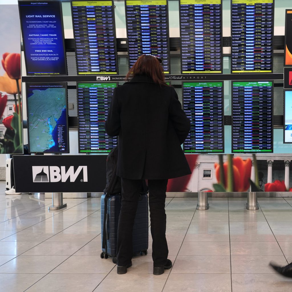 Tagli ai voli senza preavviso: la mancanza di trasparenza del governo solleva interrogativi sulla gestione della comunicazione