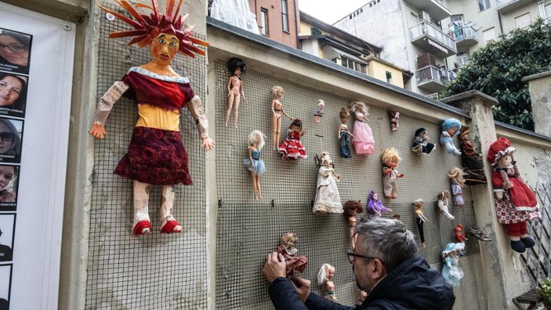 Crocetta ospita il Muro della Bambole, arte contro la violenza di genere