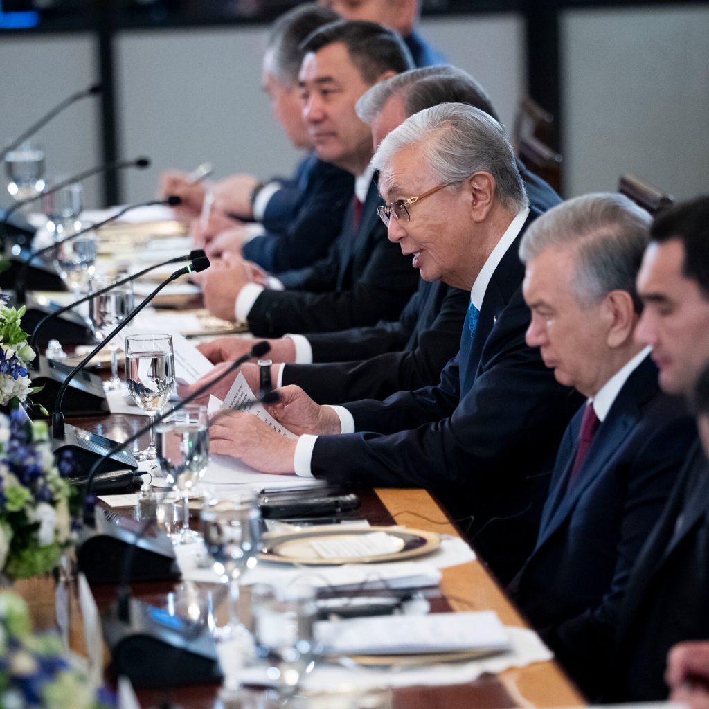 La Nuova Geopolitica: Come il Presidente Trump Sta Cambiando le Alleanze Internazionali