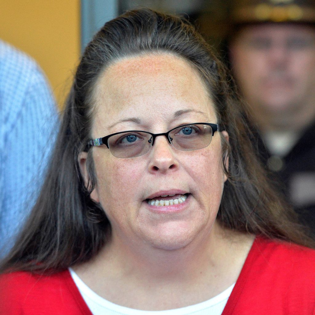 Kim Davis chiede alla Corte Suprema di riesaminare la sentenza storica sul matrimonio tra persone dello stesso sesso